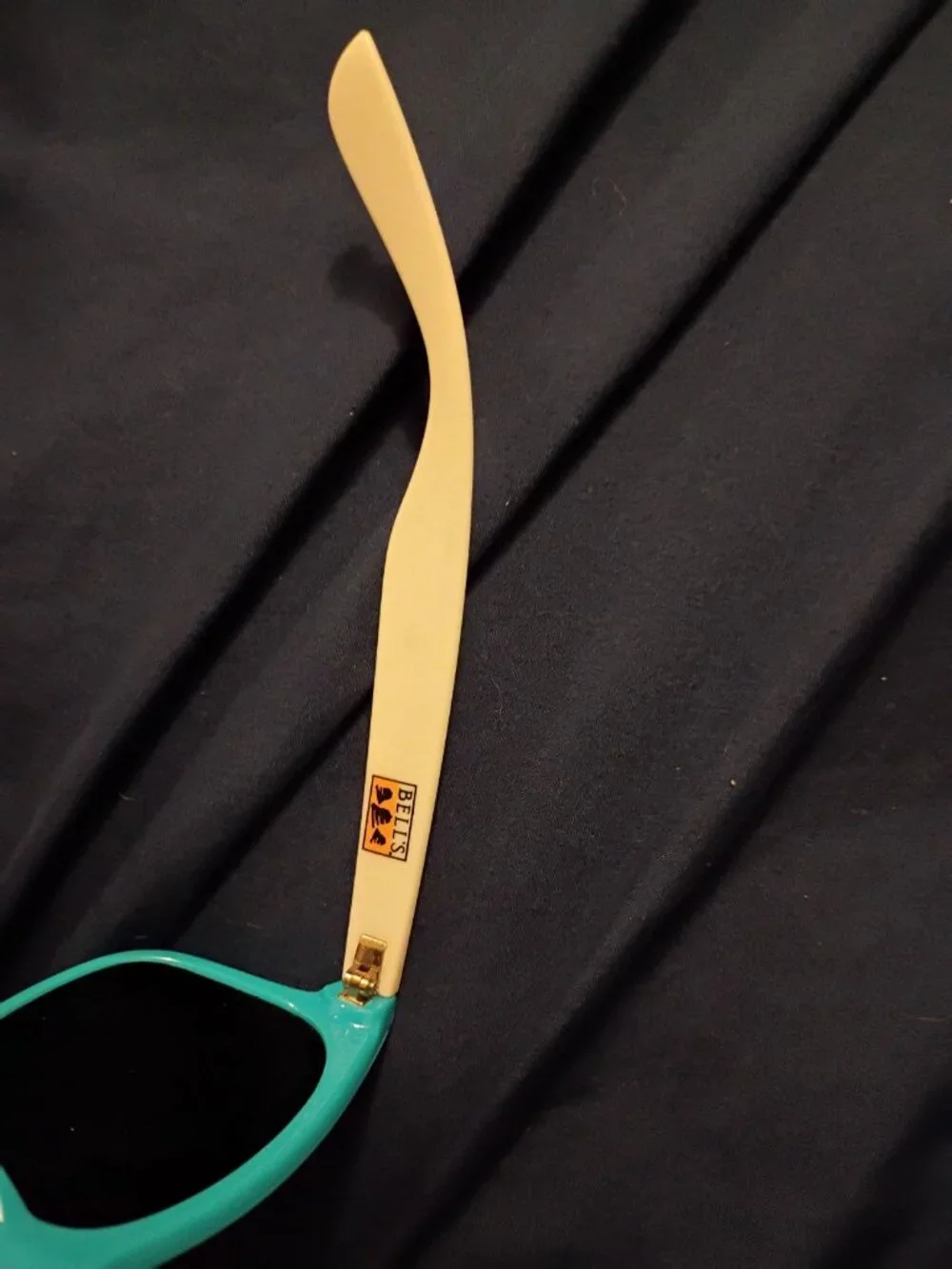 Bells sunglasses no damage